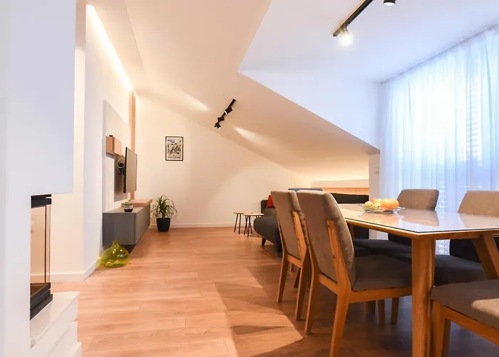 Maritimo Apartment